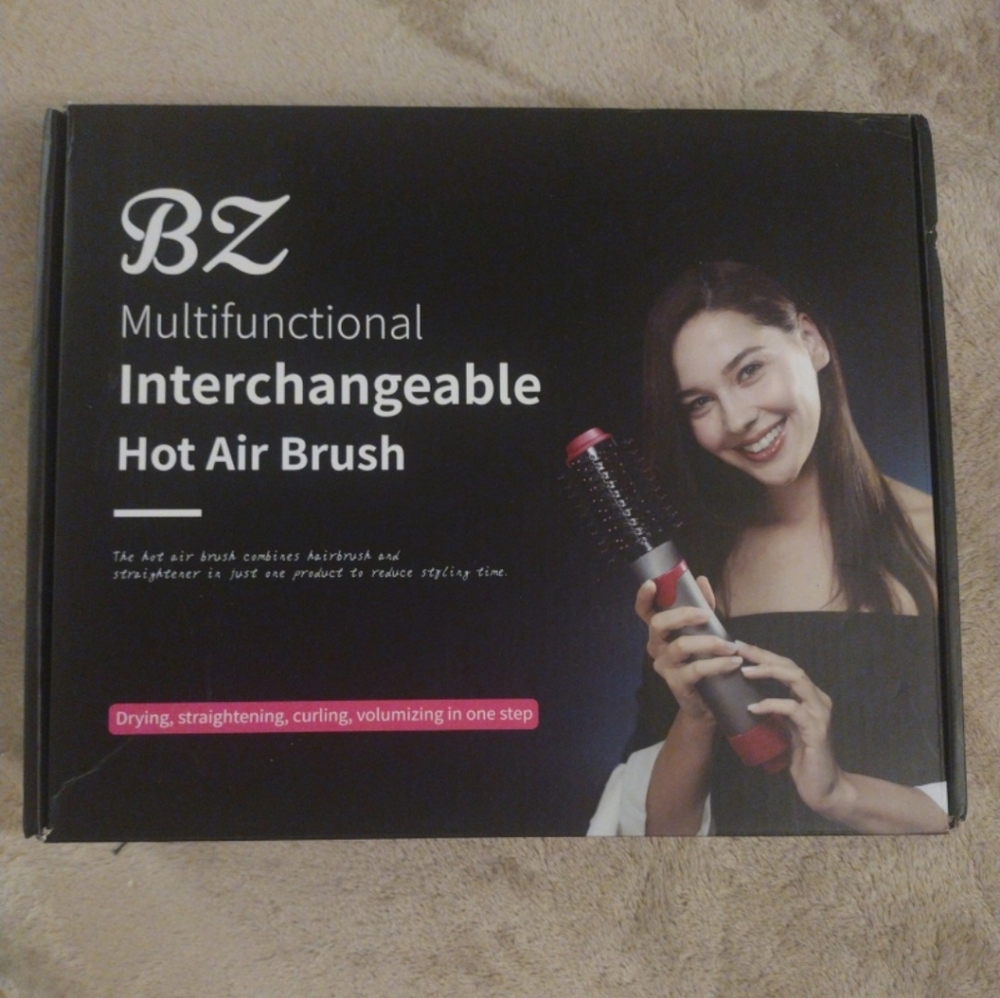 MULTIFUNCTIONAL INTERCHANGEABLE HOT AIR BRUSH